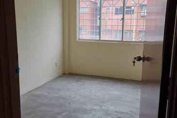 Pangsapuri Putra Raya