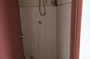 Pangsapuri Putra Raya