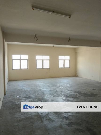 Cheras Taman Maluri Queens Avenue Office for rent, Kuala Lumpur, Cheras