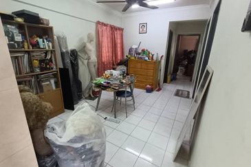 Indah 1 Apartment