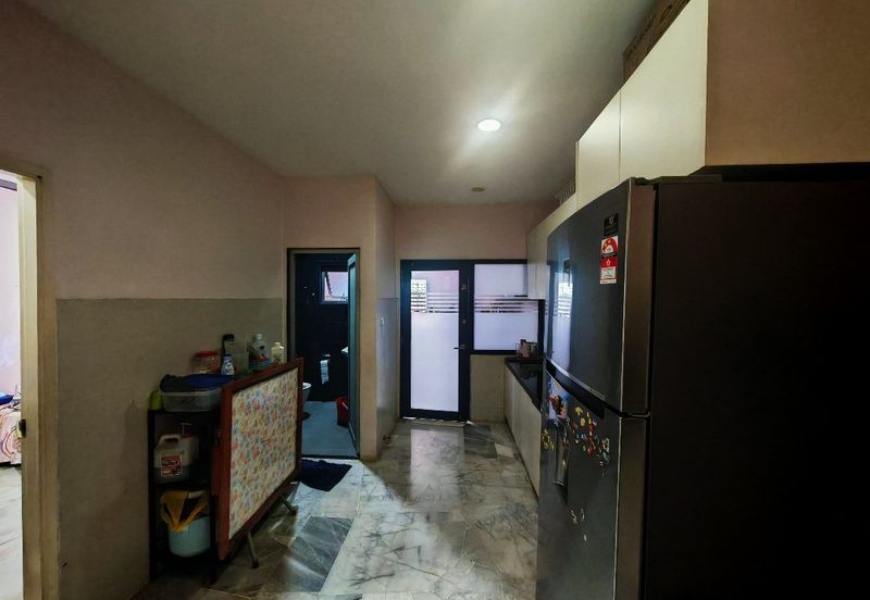 SL 6, Bandar Sungai Long