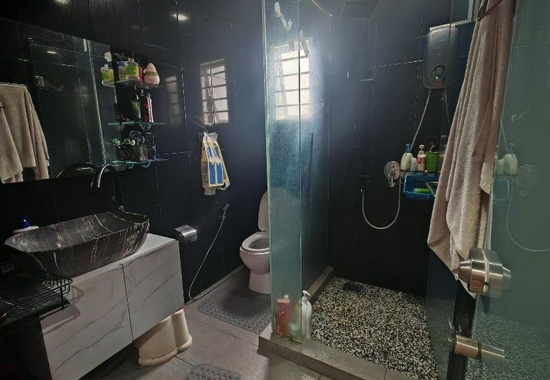 SL 6, Bandar Sungai Long