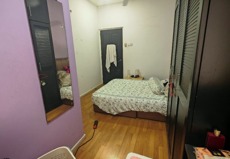 SL 6, Bandar Sungai Long