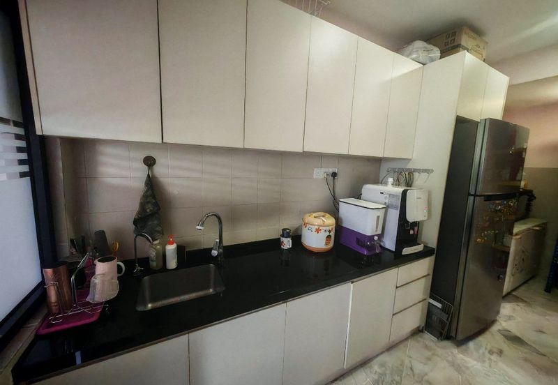 SL 6, Bandar Sungai Long