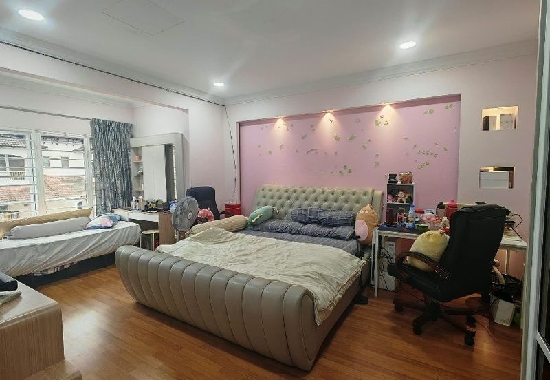 SL 6, Bandar Sungai Long