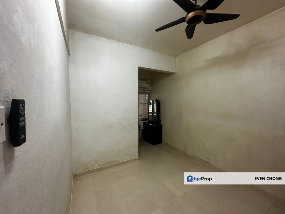 Taman Juara Jaya 2 storey house for sale at Balakong Seri Kembangan, Selangor, Cheras