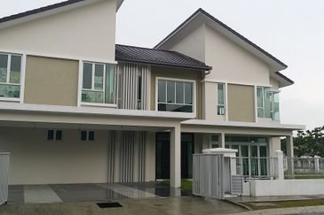 Villa Heights @ Equine Park