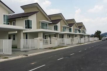 Villa Heights @ Equine Park