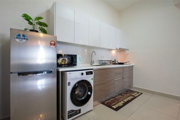 28 Boulevard (28 BLVD)