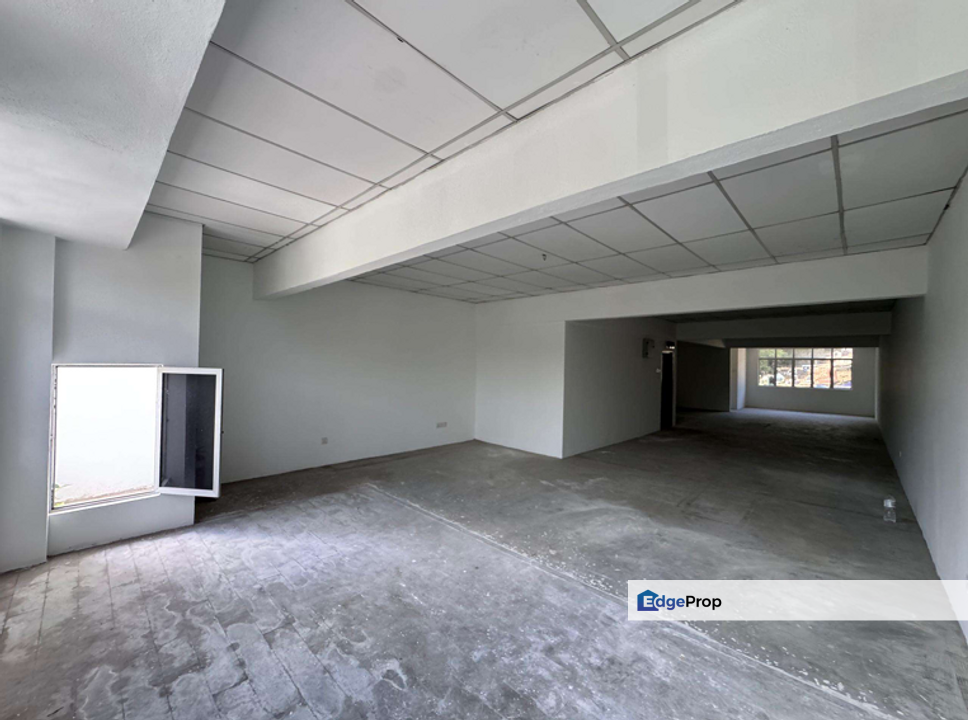 Kajang Taman Damai Mewah 2nd floor office for rent, Selangor, Kajang