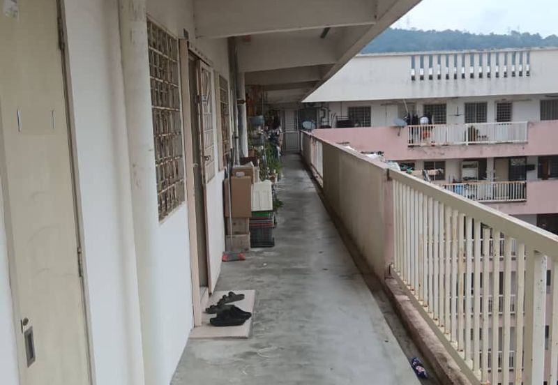 Bandar Tasik Selatan Low Cost Flat