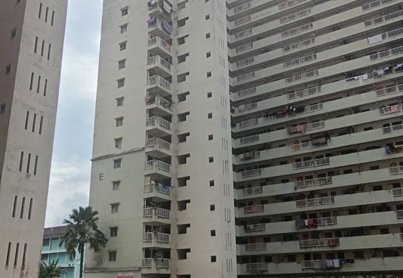 Bandar Tasik Selatan Low Cost Flat