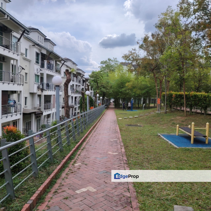 Seri Kembangan Taman Bukit Serdang Bayan Villa for sale, Selangor, Seri Kembangan