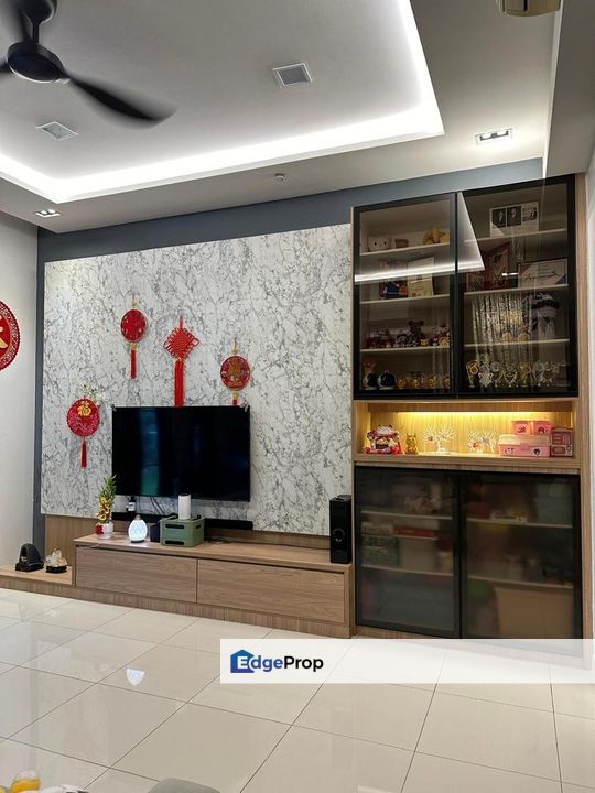 Senja Lakeside Estate Residences 3 Storey Link House Seri Kembangan, Selangor, Seri Kembangan