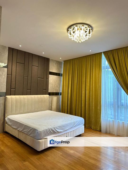 Senja Lakeside Estate Residences 3 Storey Link House Seri Kembangan, Selangor, Seri Kembangan