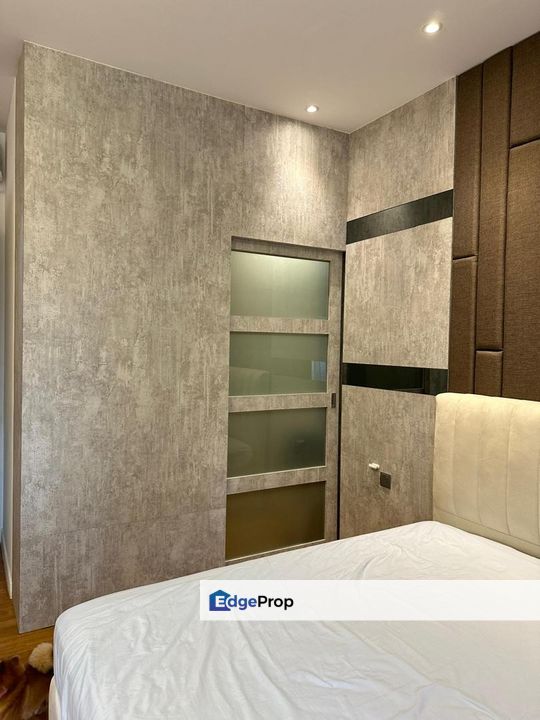 Senja Lakeside Estate Residences 3 Storey Link House Seri Kembangan, Selangor, Seri Kembangan