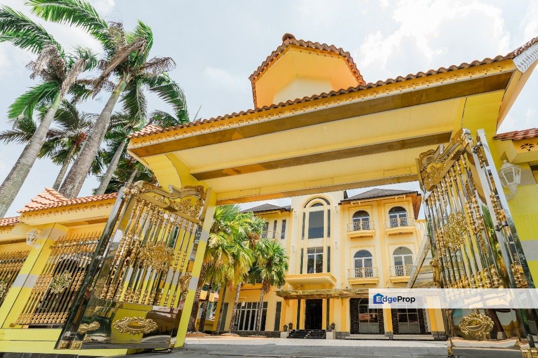 Kajang Country Heights Lake View 3 Storey Bungalow House for sale, Selangor, Country Heights