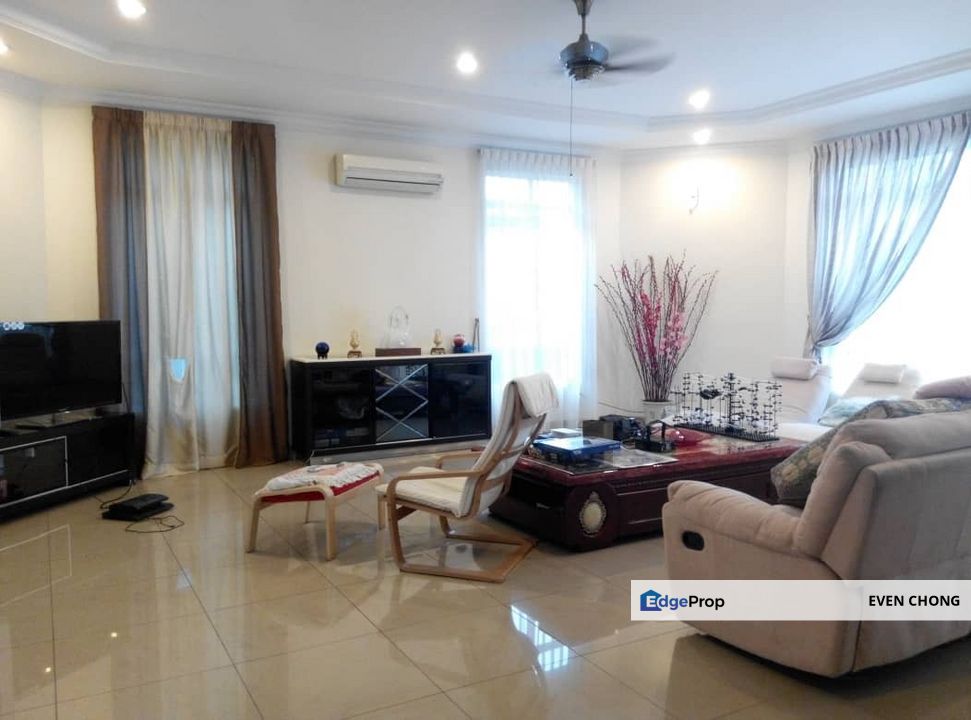 kota damansara Section 10 Polo club bungalow house, Selangor, Kota Damansara