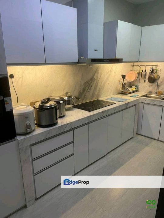 Kajang Taman Saujana Suria 3 Storey Semi D For Sale, Selangor, Kajang