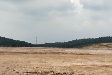 Ready To Build Flat Industrial Land For Sale Bandar Puncak Alam Kuala Selangor