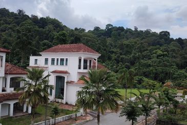 Kota Damansara Gated Furnished Bungalow House For Rent 