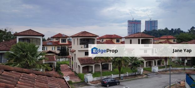 Gated & Guarded Refurbished Bungalow House For Sale at at Kota Damansara Petaling Jaya, Selangor, Kota Damansara