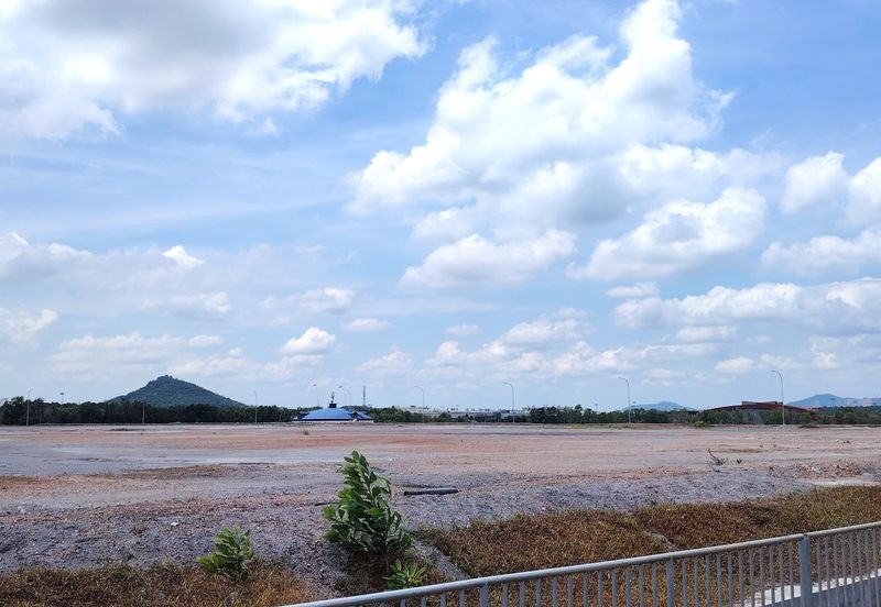 Pegoh Industrial Park Alor Gajah Melaka Land For Sale 中-重型工业土地出售 马六甲亚罗牙也佩戈工业园