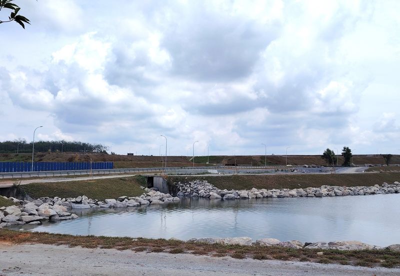 Pegoh Industrial Park Alor Gajah Melaka Land For Sale 中-重型工业土地出售 马六甲亚罗牙也佩戈工业园