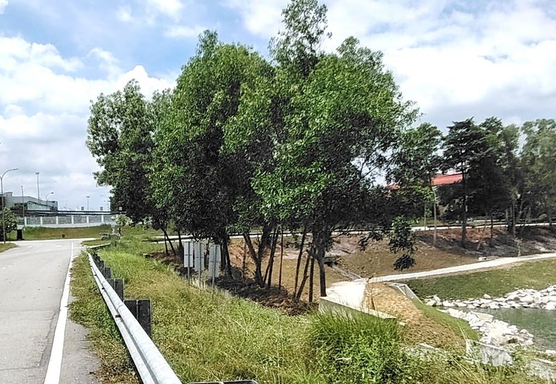 Alor Gajah Melaka 2ac to 10ac Freehold Medium Heavy Industry Land For Sale 马六甲永久产权中-重型工业土地出售