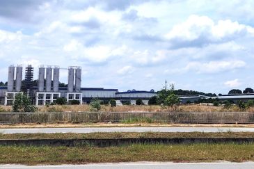 Alor Gajah Melaka 2ac to 10ac Freehold Medium Heavy Industry Land For Sale 马六甲永久产权中-重型工业土地出售