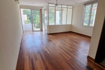 Seksyen 11, Kota Damansara