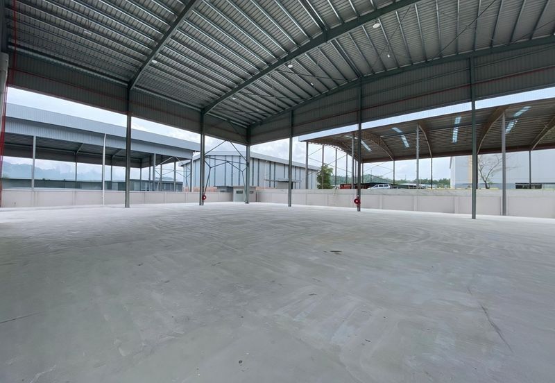 Brand New Factory Warehouse For Rent in Rawang 全新独立厂房出租