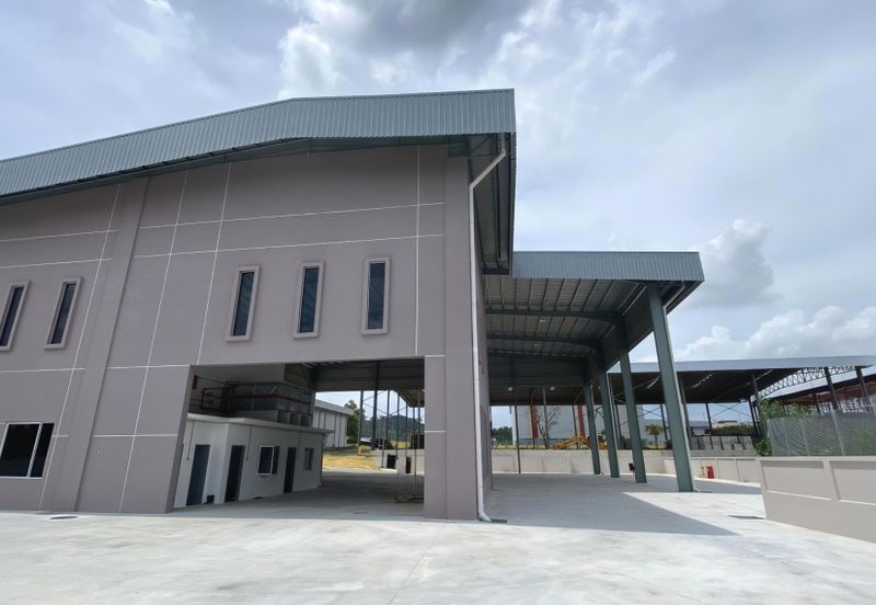 Brand New Factory Warehouse For Rent in Rawang 全新独立厂房出租