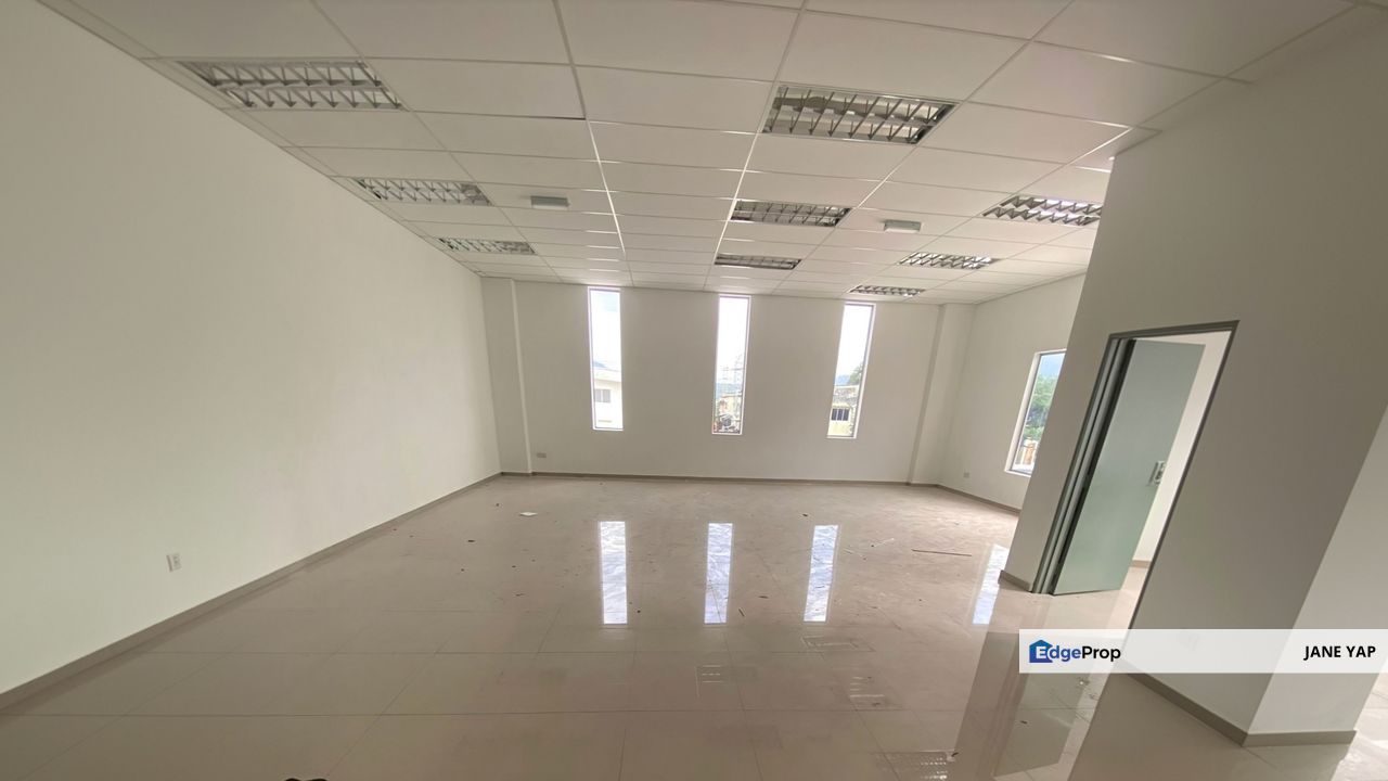 Factory Warehouse For Rent in Rawang 独立厂房出租, Selangor, Rawang