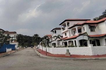 Seksyen 11, Kota Damansara