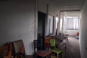 JALAN KEBUN BATU 4 1/2 JALAN KAMPUNG JAWA