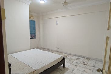 Pangsapuri Sri Pelangi