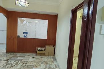 Pangsapuri Sri Pelangi