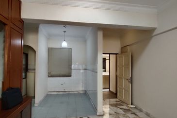 Pangsapuri Sri Pelangi