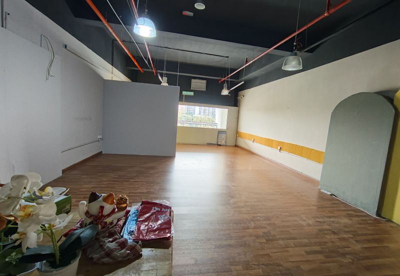 Radia Retail, Seksyen U8