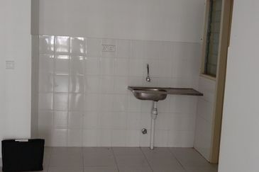 Seri Intan Apartments @ Setia Alam