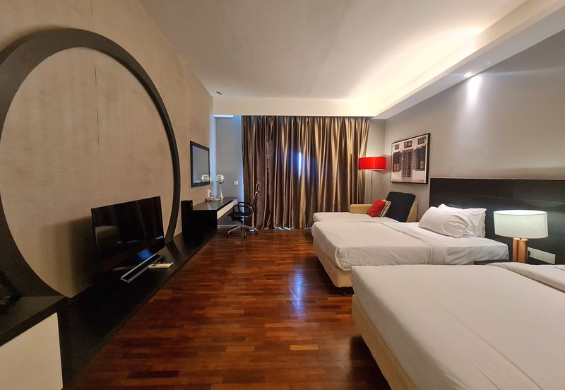 The Shore Hotel & Residences