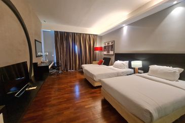 The Shore Hotel & Residences