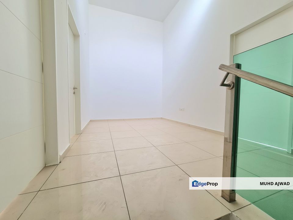 Ara Sendayan (Barinda) Double Storey Terrace House, Bandar Sri Sendayan For Rent, Negeri Sembilan, Seremban