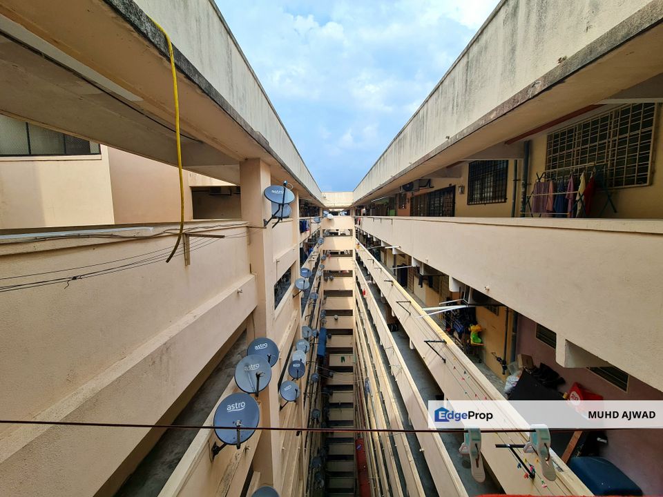 Flat Desa Mentari Blok 11, Taman Medan Petaling Jaya For Sale [MURAH], Selangor, Petaling Jaya