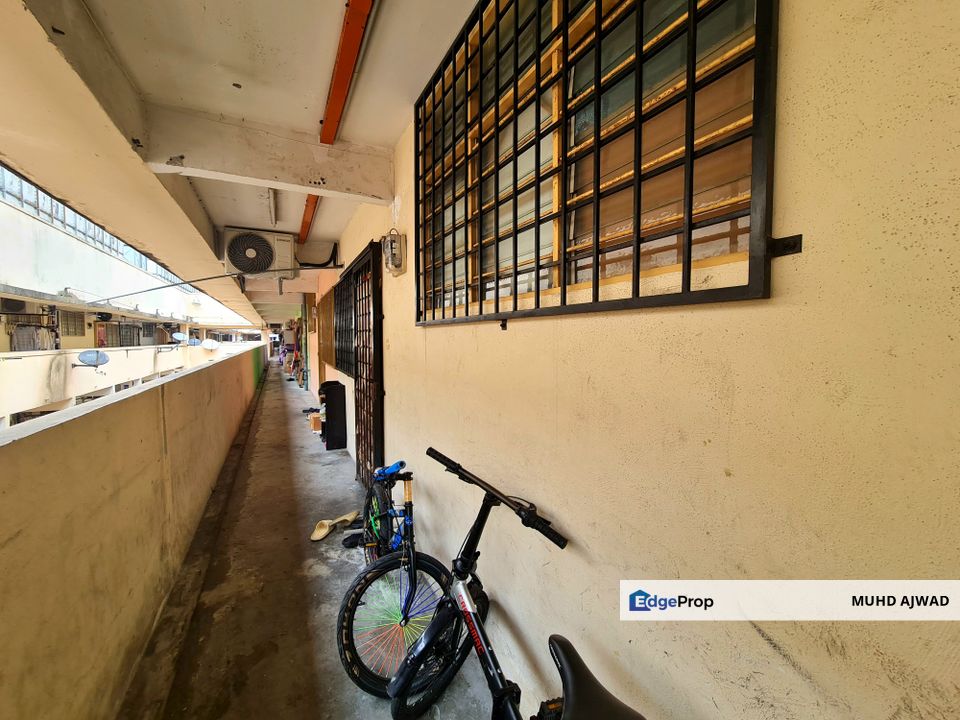 Flat Desa Mentari Blok 11, Taman Medan Petaling Jaya For Sale [MURAH], Selangor, Petaling Jaya