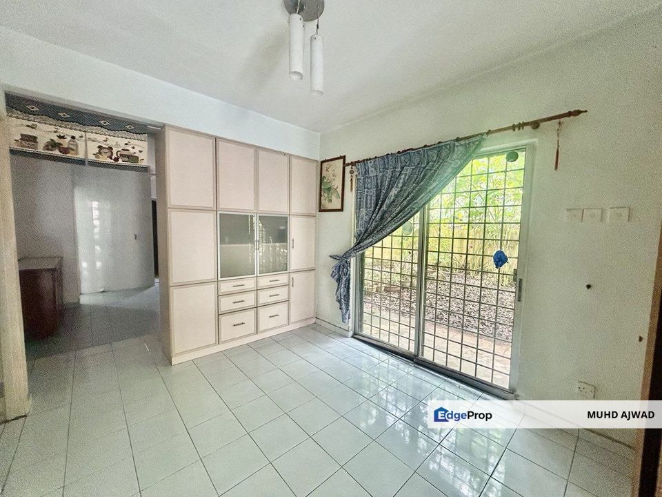 Taman Impian Indah, Sungai Buloh Townhouse GROUND FLOOR For Sale, Selangor, Sungai Buloh