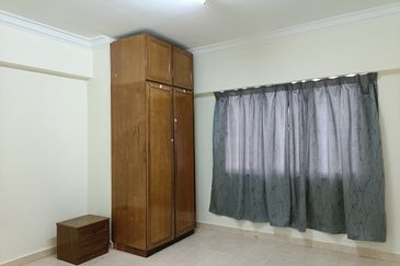 Tmn Tun Desa kiara Condo for rent 