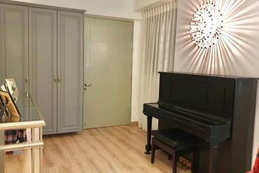 FULLY RENOVATED SURIA JELATEK RESIDENCE