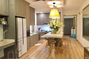 FULLY RENOVATED SURIA JELATEK RESIDENCE